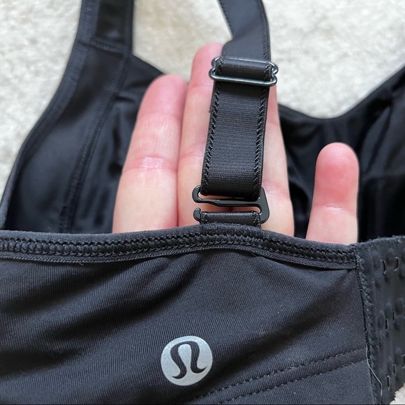 LULULEMON WOMENS BLACK CONVERTIBLE BRA SIZE SMALL GYM WORKOUT TRAIN - Picture 3 of 7
